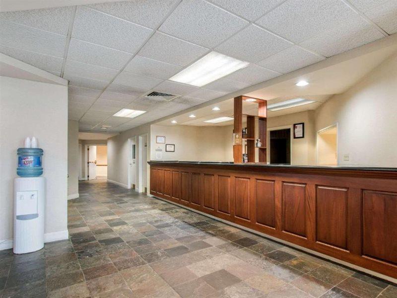 Hawthorn Extended Stay By Wyndham Chambersburg Exteriör bild