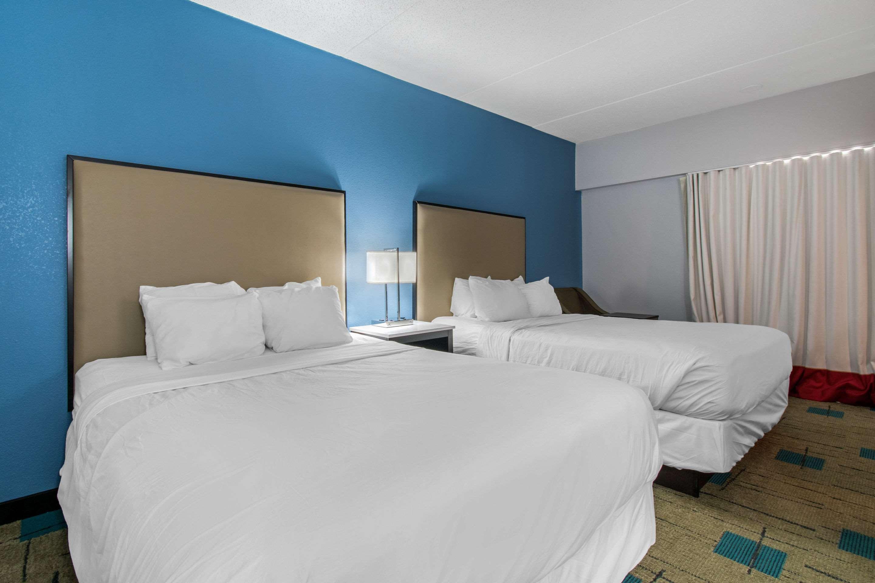 Hawthorn Extended Stay By Wyndham Chambersburg Exteriör bild