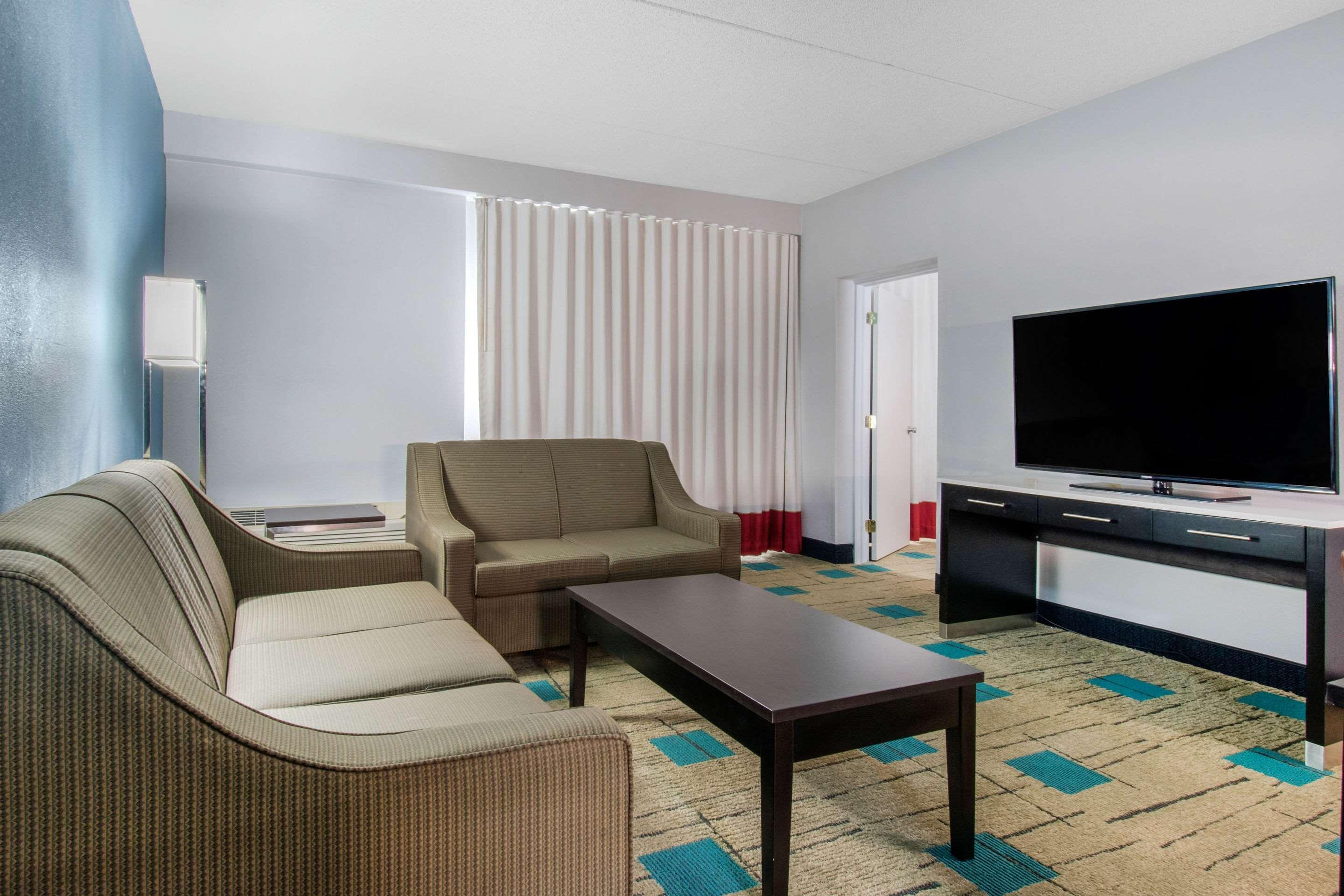 Hawthorn Extended Stay By Wyndham Chambersburg Exteriör bild